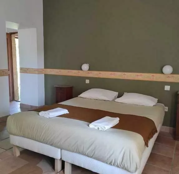 ベッドアンドブレックファースト La Pampa En Provence   Les Suites Privatives