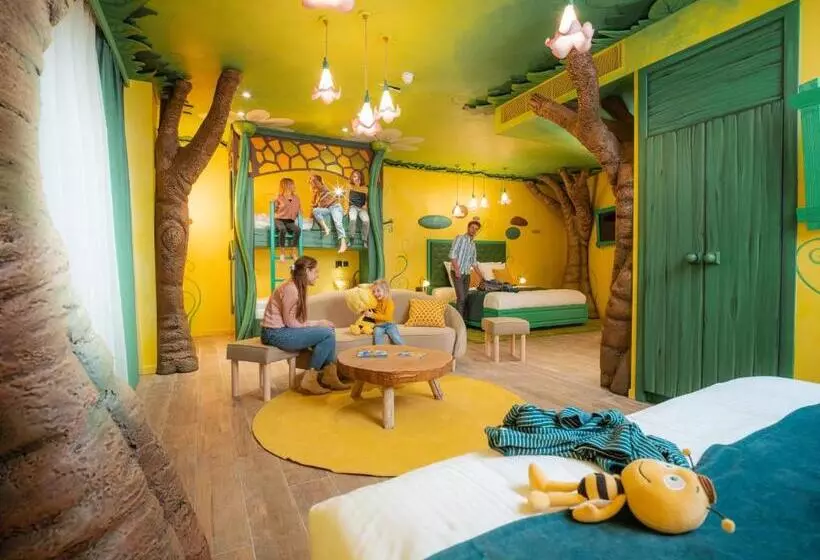 Hotelli Plopsaland Theater