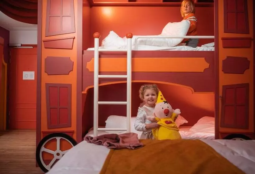 Hotelli Plopsaland Theater