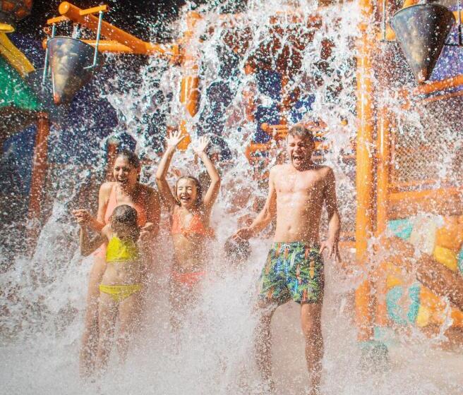 هتل Plopsaland Theater