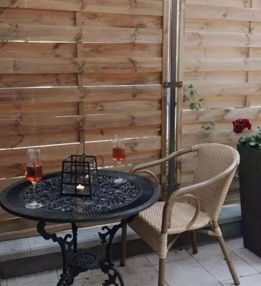 ペンション The Corner50