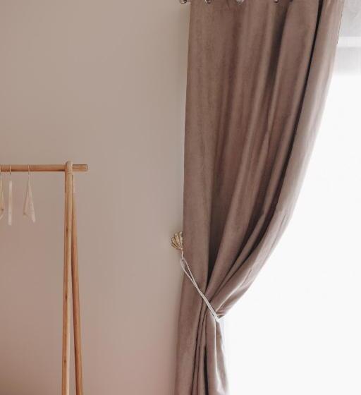 پانسیون The Corner50