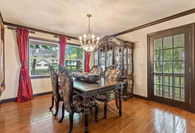 Aamiaismajoitus (B&B) The Funky Monkey Inn