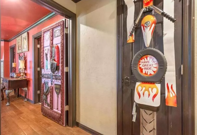 Aamiaismajoitus (B&B) The Funky Monkey Inn