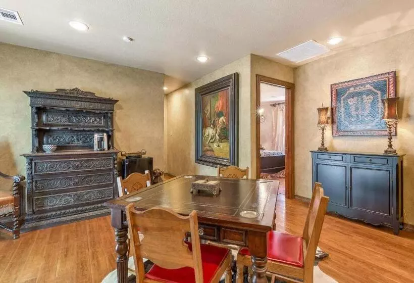 Aamiaismajoitus (B&B) The Funky Monkey Inn