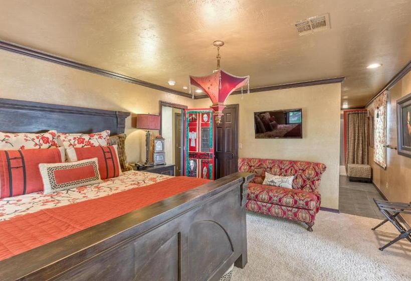 مبيت وإفطار The Funky Monkey Inn