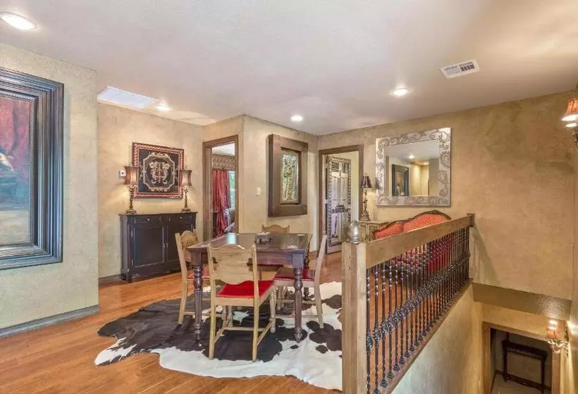 Aamiaismajoitus (B&B) The Funky Monkey Inn