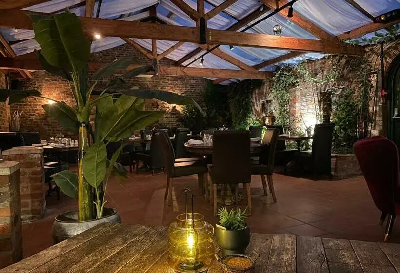 Hotelli Imaginarium Restaurant