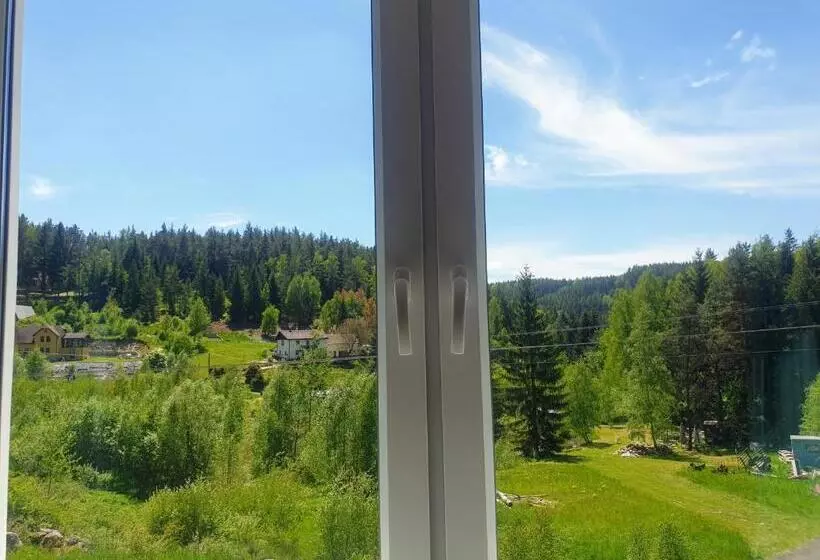 Hotelli Penzion Lumis