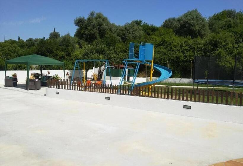 بنسيون Del Rey Guest House