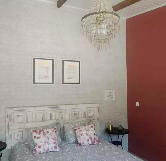 Majatalo Del Rey Guest House