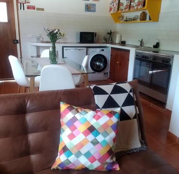 بنسيون Del Rey Guest House