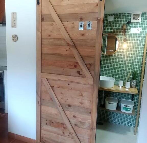 بنسيون Del Rey Guest House