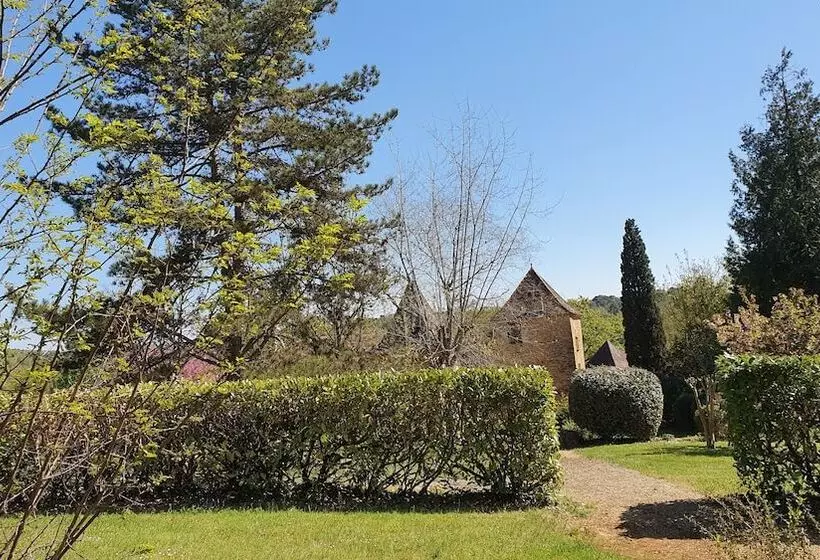 Majatalo Domaine Du Cardou