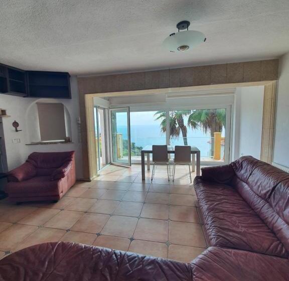 פנסיון La Vista Al Mar