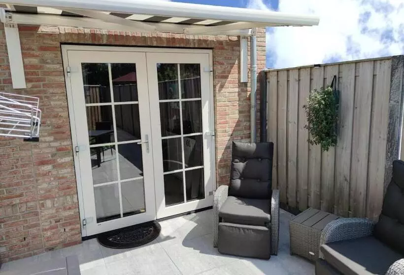 Aamiaismajoitus (B&B) Luxe Kamer Aan Zee