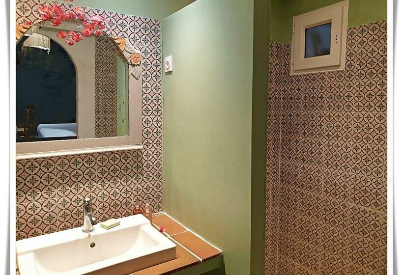 بنسيون Domaine Colibri En Provence