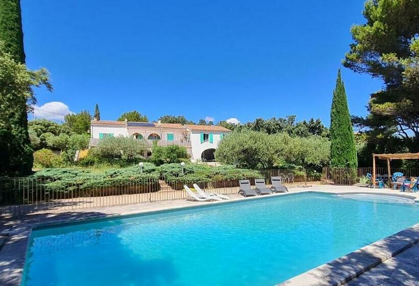 بنسيون Domaine Colibri En Provence