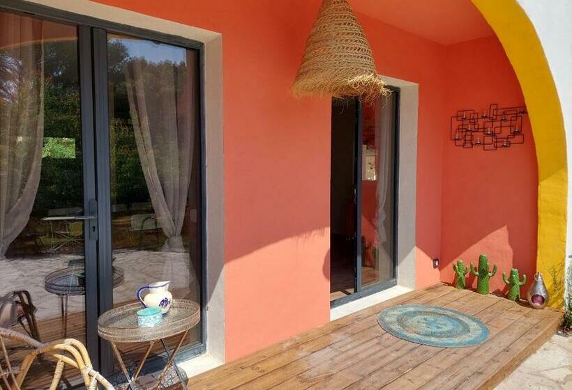 بنسيون Domaine Colibri En Provence