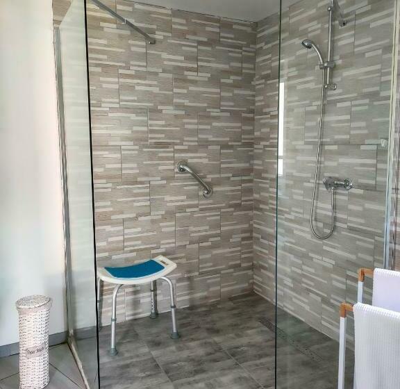 بنسيون émeraude