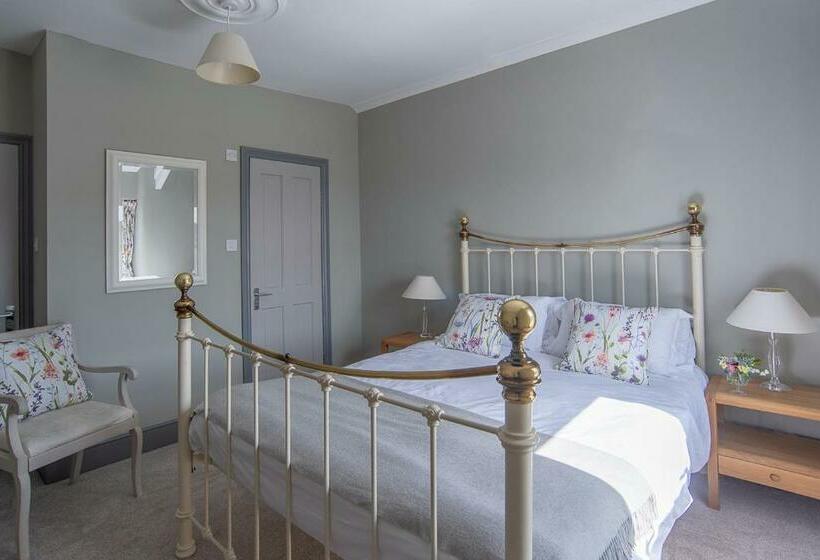 Общежитие Dartmoor Inn