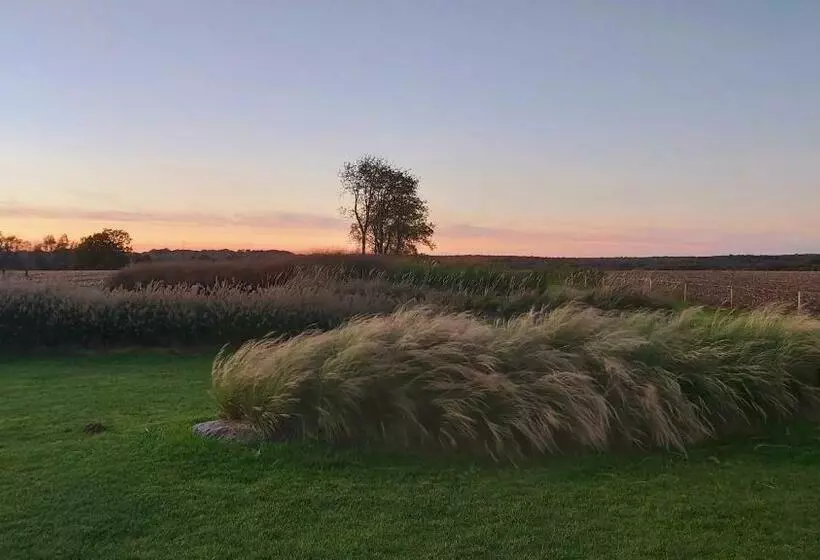 Aamiaismajoitus (B&B) Entre Champs