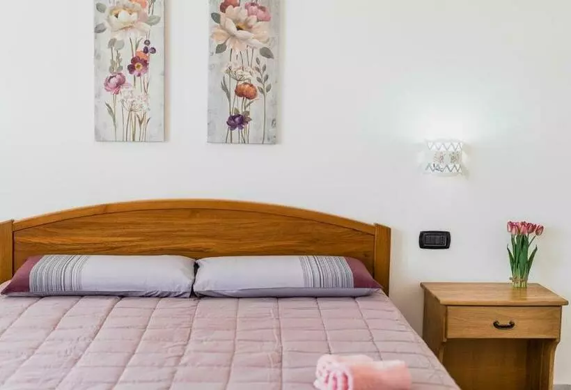 ベッドアンドブレックファースト La Luna Nel Pozzo