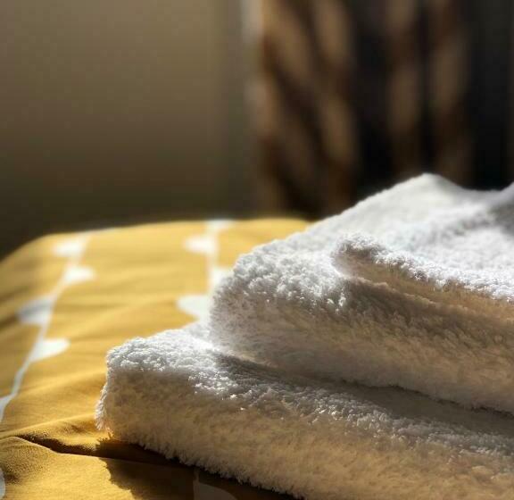 مبيت وإفطار Lakeside House Ei