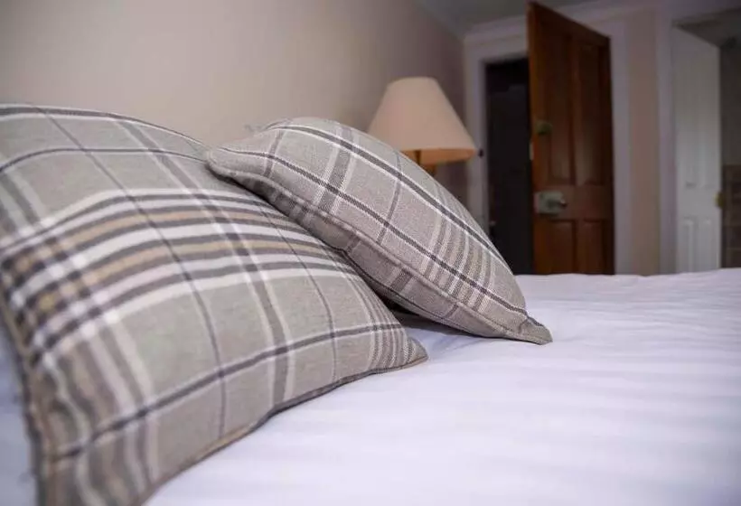 Majatalo Braeside Guest House, Loch Lomond