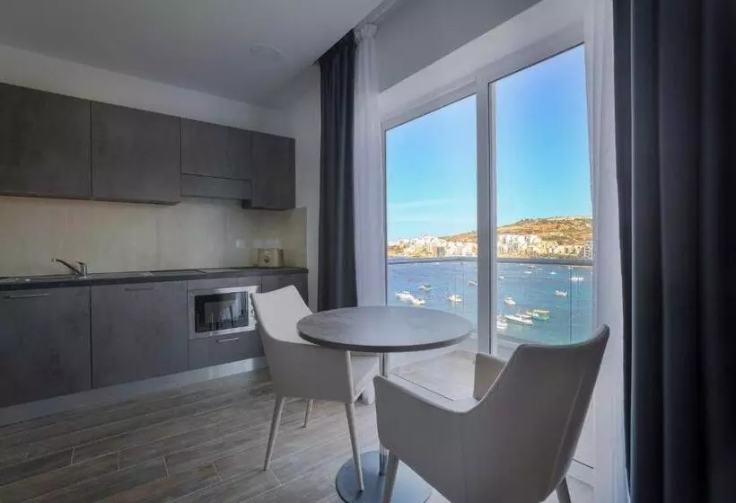 پانسیون Seaview Stays