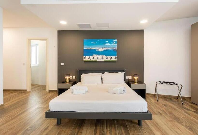 پانسیون Seaview Stays