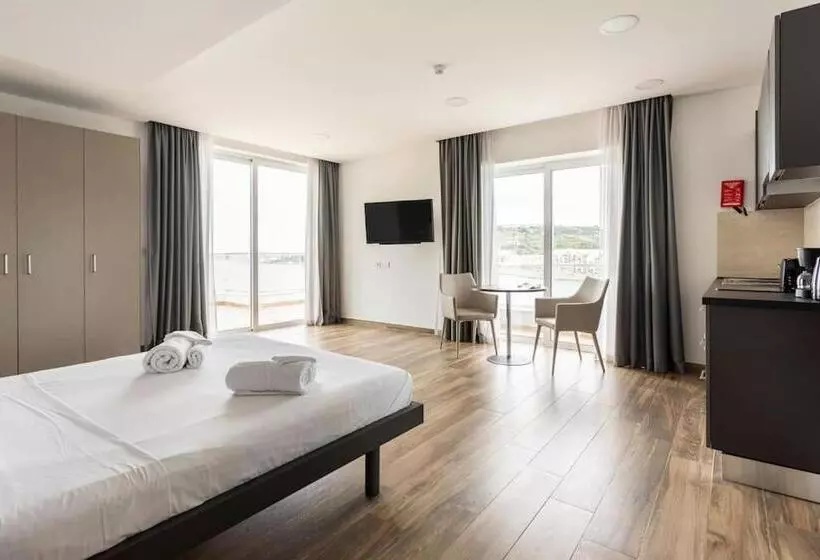 پانسیون Seaview Stays