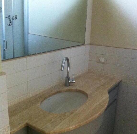 مبيت وإفطار Burlamacco Gold