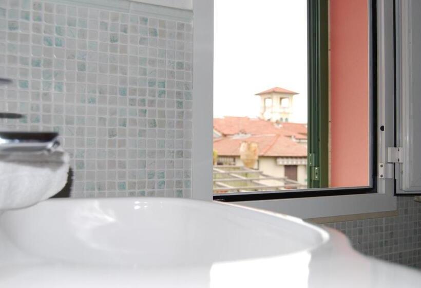 مبيت وإفطار Burlamacco Gold