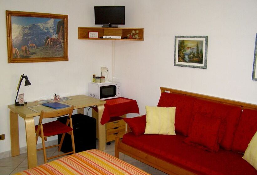 住宿加早餐  L'antico Borgo Rooms Rental