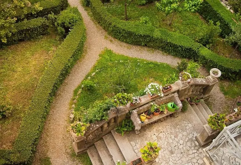 تختخواب و صبحانه Villa Fiorita