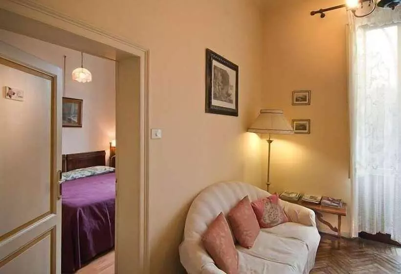 تختخواب و صبحانه Villa Fiorita