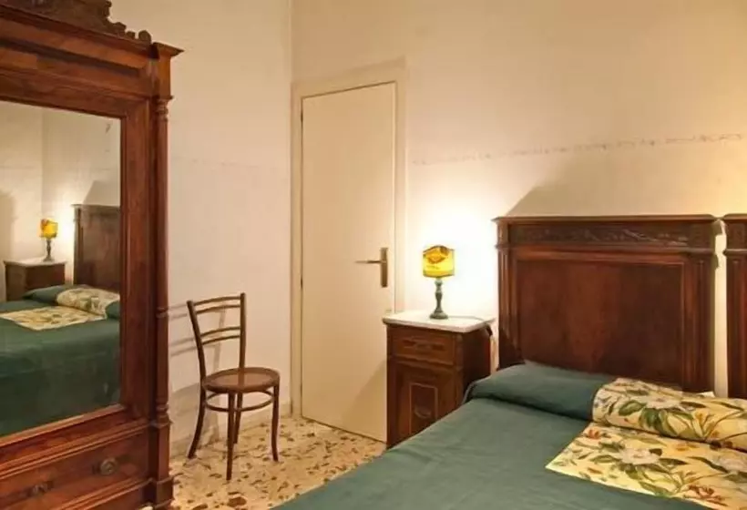 تختخواب و صبحانه Villa Fiorita