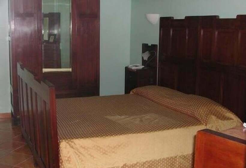 Отель Bella Napoli