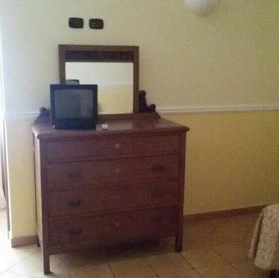 Отель Bella Napoli