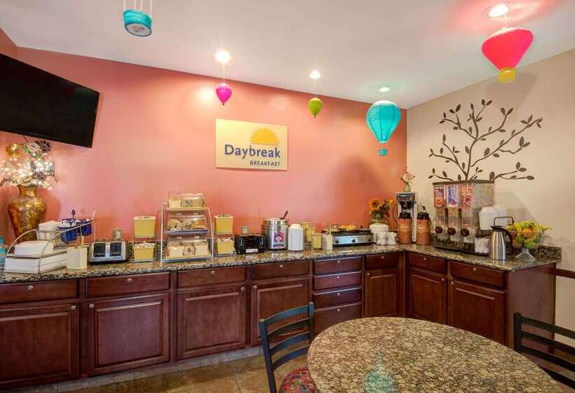 فندق Days Inn & Suites By Wyndham Airport Albuquerque