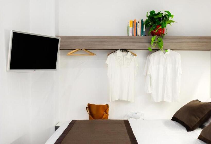 هتل Lighea Aqua Suites And Breakfast