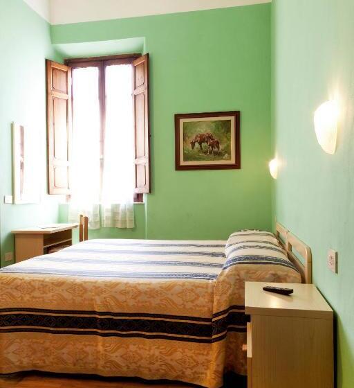 ホテル Savoia E Campana