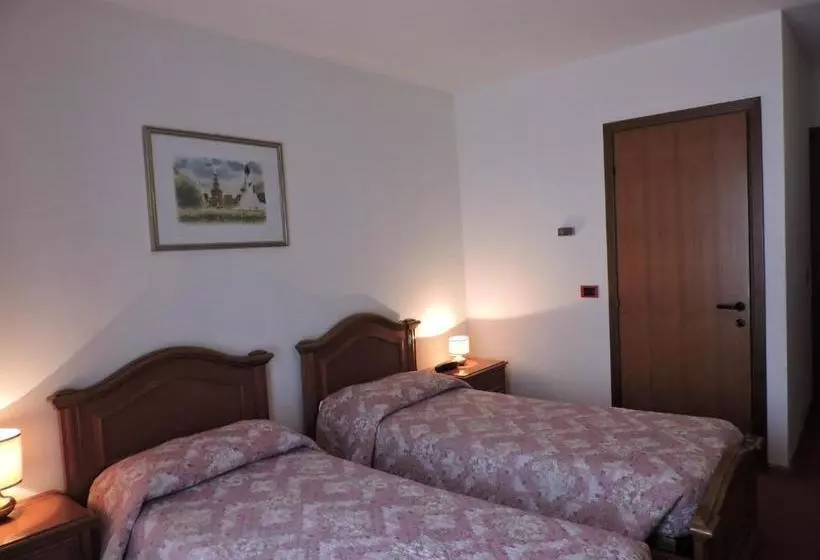 בית מלון כפרי Zeni