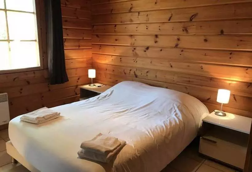 住所  Le Domaine Du Grand Bois