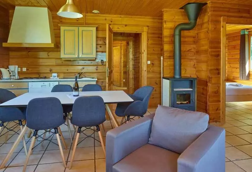 住所  Le Domaine Du Grand Bois