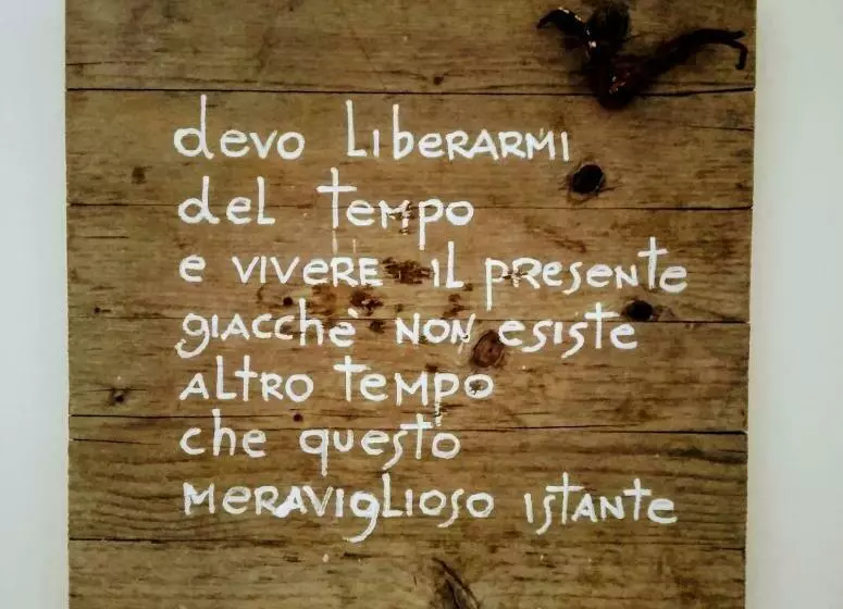 Retkeilymaja Riparo Di Masseria Urbana