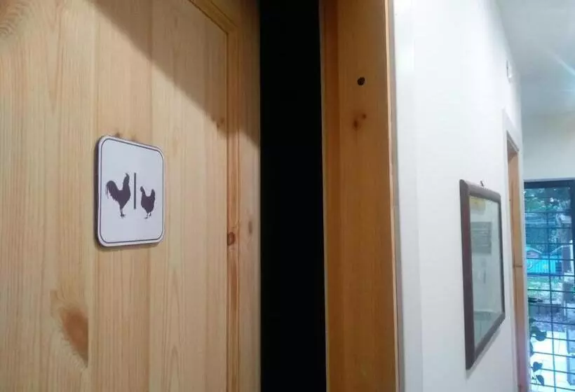 Retkeilymaja Riparo Di Masseria Urbana