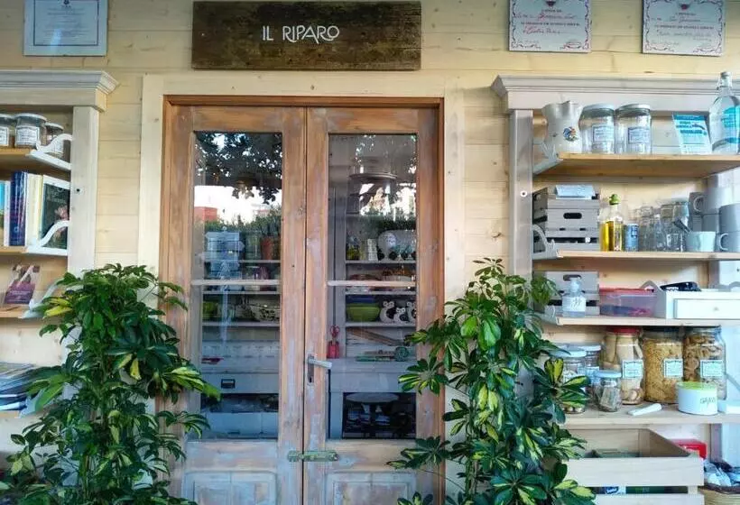 Retkeilymaja Riparo Di Masseria Urbana