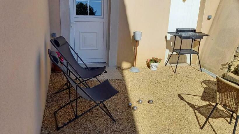 민박 Chambre D Hôte Chez Nathalie & Roland